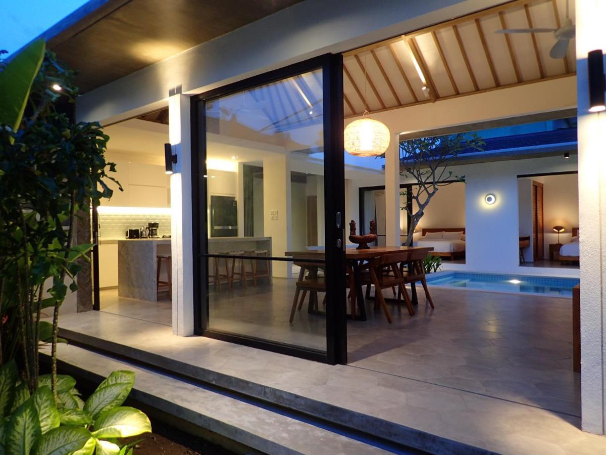 Hujan 2 Villa