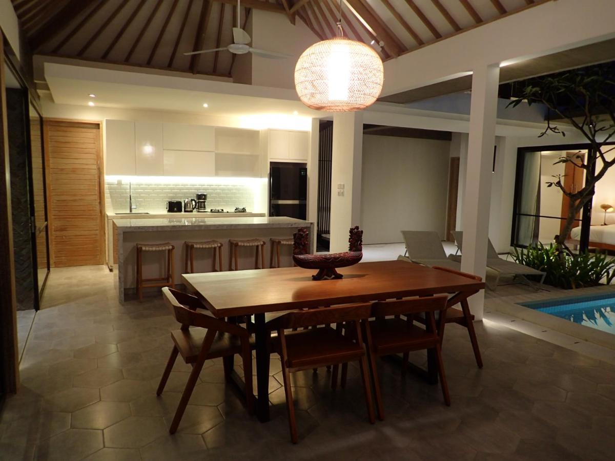 Villa Hujan 2