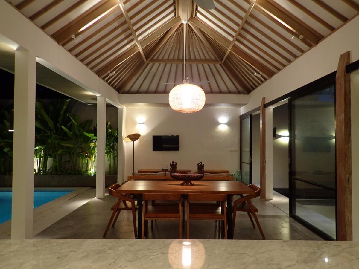 Hujan 2 Villa