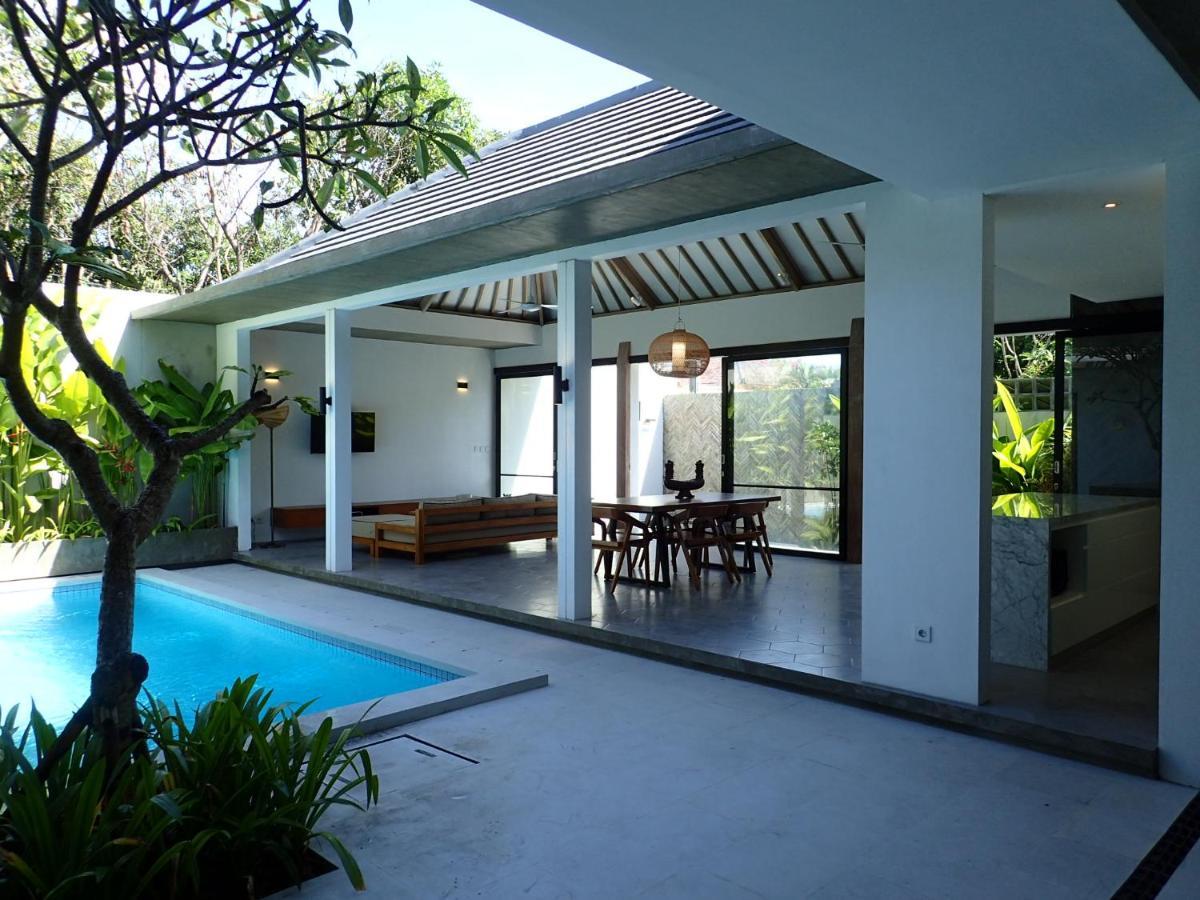 Hujan 2 Villa Seminyak (Bali)